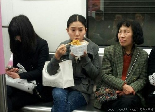 ����ʾ��ҕ����Ҋ�������o�˵ĳ�����